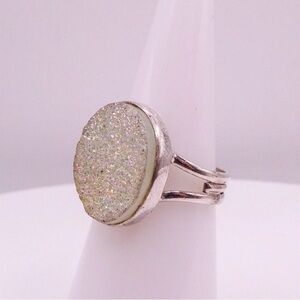 Elegant Sterling Silver Druzy Ring